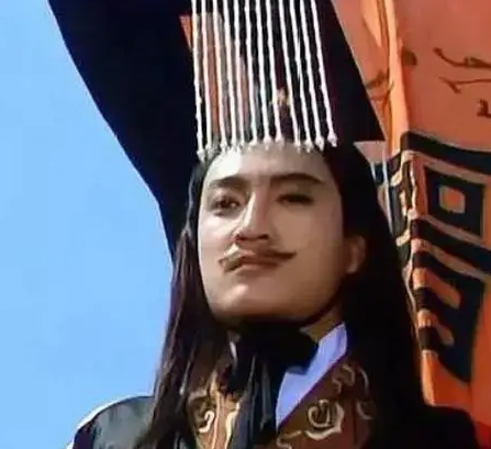 谢玖与司马炎：宫廷权力与人性纠葛的镜像