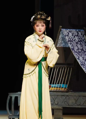 焦仲卿妹妹：被时代洪流裹挟的微光