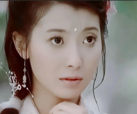 李媚娘的情感天平:柴玉关与朱富贵的爱恨纠葛