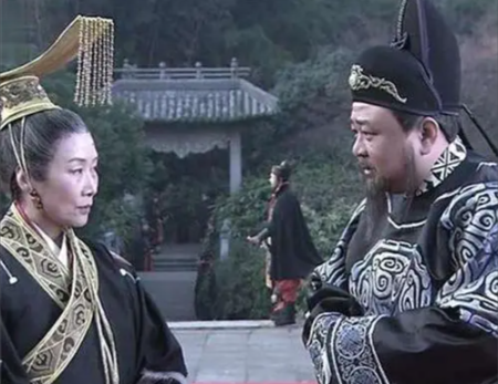 武则天时代的权力悖论:狄仁杰三品之位背后的官制密码