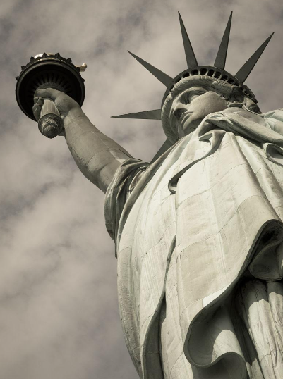 自由女神像：法美友谊的丰碑与自由精神的灯塔