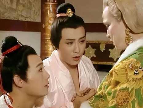 暮年权谋与人性交织:武则天高龄豢养男宠的深层逻辑