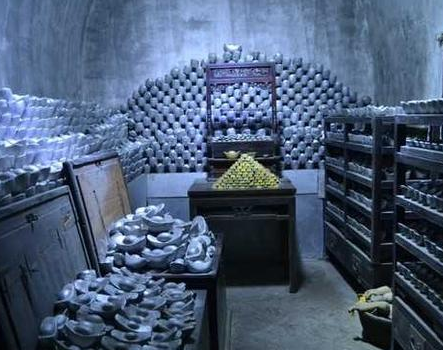 十五年国库的财富为何一年耗尽:和珅家产与嘉庆财政的双重困局