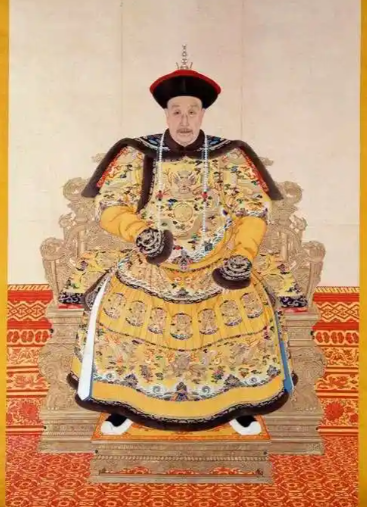 清高宗乾隆皇帝简介——爱新觉罗·弘历:清朝第六位皇帝的辉煌与争议