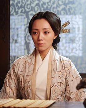 孝成许皇后有多惨？子女早夭，无辜被废后又被骗财调戏