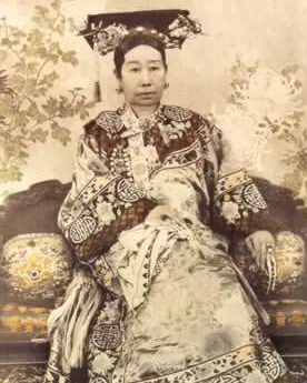 光绪皇帝被囚禁之后的生活怎么样 真的比百姓家的牛棚还差吗