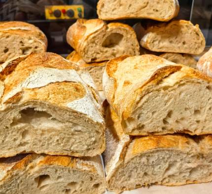 欧洲面包的“硬核”密码:历史、地理与文化的三重奏