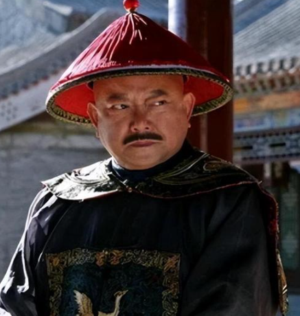 乾隆不留和珅一命：权力、名声与王朝未来的多重考量