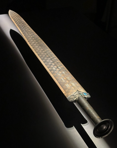 越王剑:纯钧与湛卢的千年身份之谜